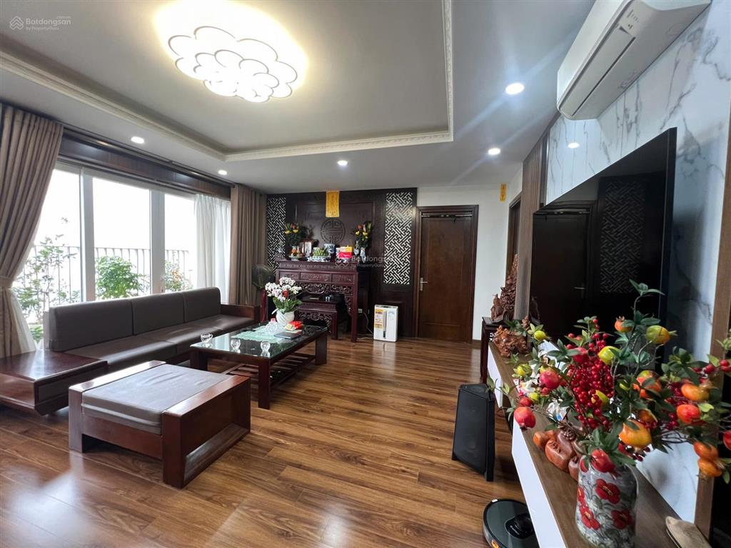 Bán ch dự án kđt mới dịch vọng. dt 135m2, 3n2vs, tầng trung sẵn sổ đỏ. giá 8,5 tỷ. 0866 839 ***