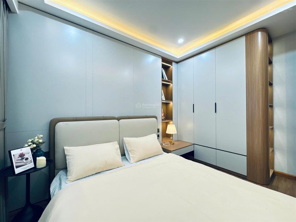 Chính chủ bán ch 102m2, 3n2vs, full nội thất  giá 8,5 tỷ tại trung hòa nhân chính   0866 839 ***