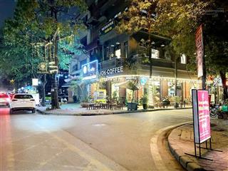 Bán nhà đầm trấu căn góc 3 mặt thoáng  vị trí chục chính, vỉa hè rộng, ô tô đỗ quanh nhà,hơn 27 tỷ