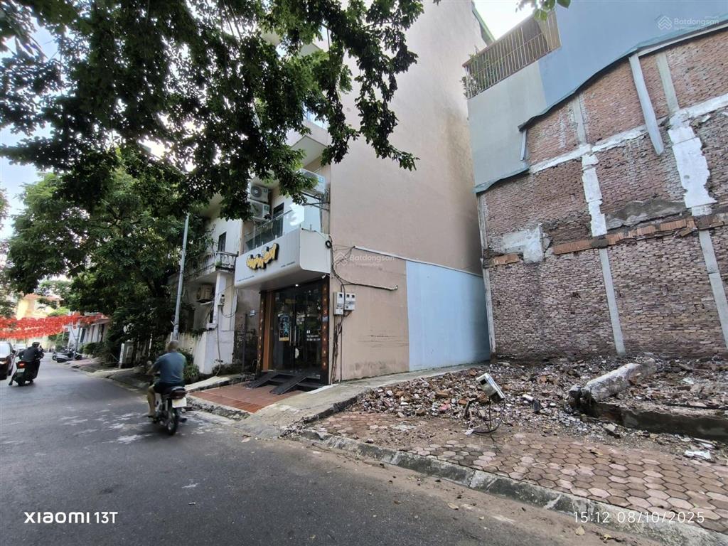 Bán đất mặt phố mỗ lao. lô góc  kd sầm uất  ô tô tránh nhau  60m2  mt 9m. giá 15x tỷ