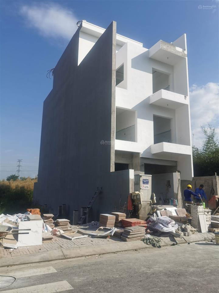 Nền nền đối diện cv  da thanh nhựt, phước kiển, nb  54tr/m2