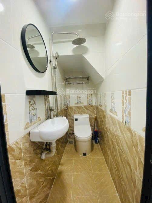 Q10 lý thái tổ nhà đẹp 3 lầu 5tỷ880 tl