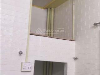 Bán nhà hẻm hà hoàng hổ, long xuyên 2 tầng, 2pn, 1wc 1 tỷ