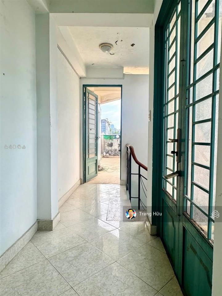 Phú nhuận  53m2  4 tầng đúc  vị trí tuyệt đẹp  3 bước chân qua quận 1  4 tầng giá tốt