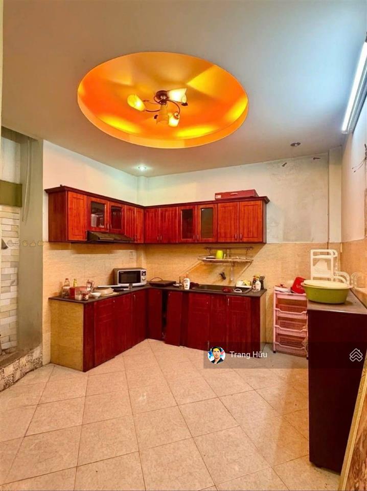 Phú nhuận  53m2  4 tầng đúc  vị trí tuyệt đẹp  3 bước chân qua quận 1  4 tầng giá tốt