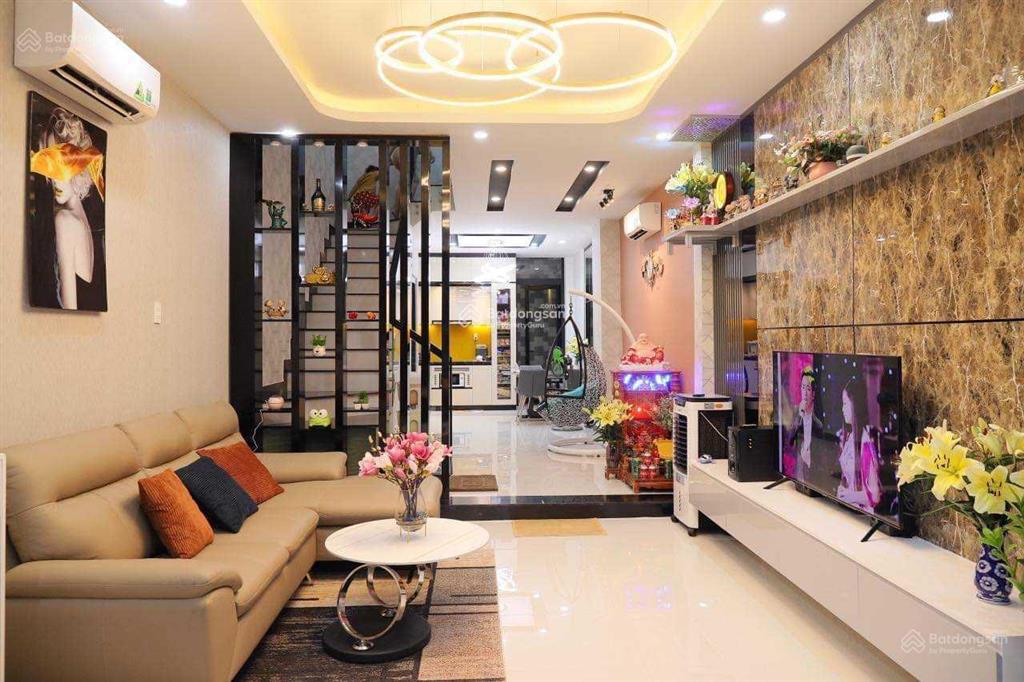 Đường 6m xe hơi chạy tới nhà, dt 65m2, 3 tầng đúc, đường thạch lam, vip tân phú, giá chỉ 5 tỷ 9