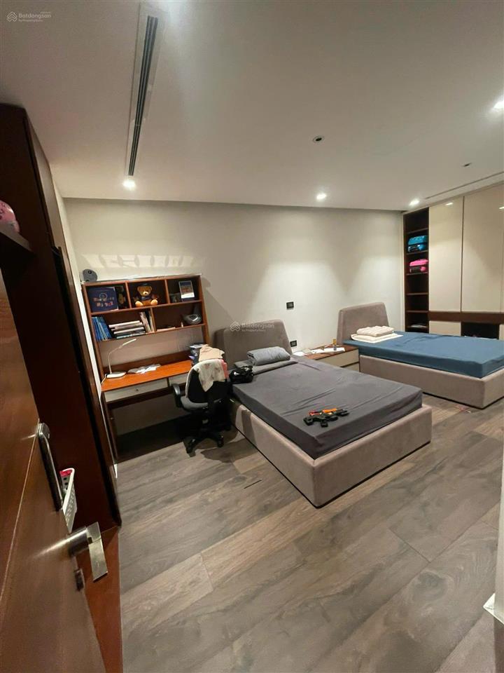 Tôi cần bán căn tầng 21 chung cư ecolife  58 tố hữu, 3pn 111m2, nhà để không, sổ đỏ cầm tay