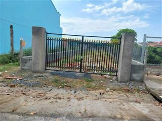 Cần bán mt xã tân thông hội  dt 6,5x33m  sổ riêng  ngộp bank  tl bớt lộc