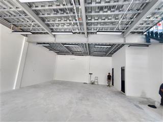 Cho thuê showroom góc 2 mặt tiền cực đẹp ngay chợ bình khánh, an khánh, quận 2 diện tích 500m2