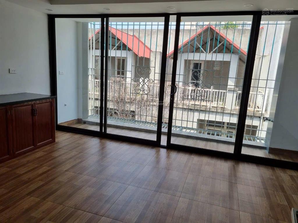 Bán liền kề 80m2 (a43 ô29) hoàn thiện đẹp khu a geleximco. đang cho thuê 250tr/năm.  0913 798 ***