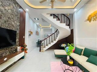 Chính chủ bán gấp nhà 1t2l nguyễn lâm, p3, bình thạnh, dt 49m2, giá chỉ 2tỷ150, nhà đang trống, shr
