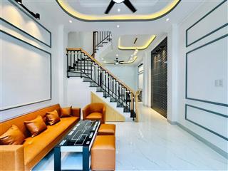 Bán nhà nhỏ 48m2 chủ mới sửa hxh nguyễn đình chiểu, p4, phú nhuận, giá 2tỷ950, nhà đang trống, shr
