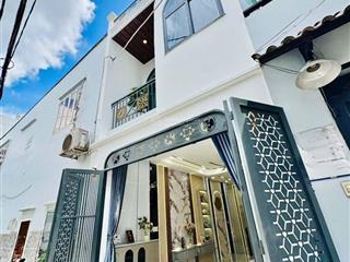 Bán nhà hxh 43m2 hoàng việt, phường 4, tân bình, giá 2tỷ150, nhà đang trống vào ở ngay, sổ riêng