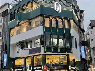 Chio thuê nhà ngụy như kon tum diện tích 100m² x 5 tầng và chiều ngang mặt tiền 6m vỉa hè rộng rãi