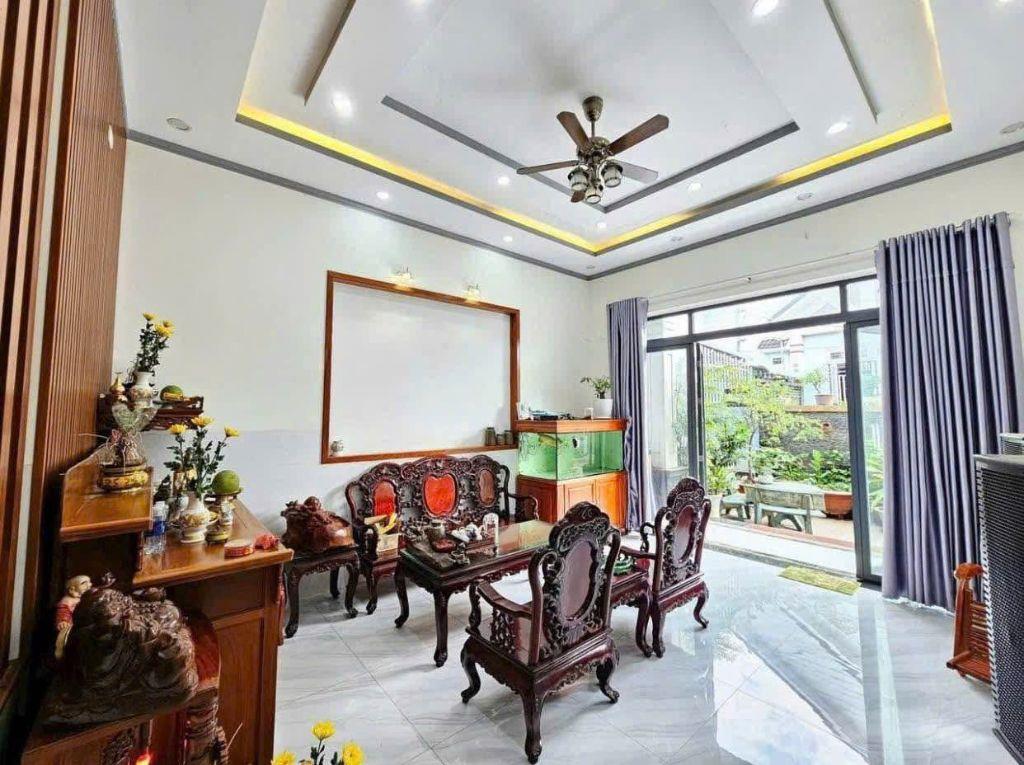  Cần bán gấp nhà mặt đường 28 phường LONG THẠNH MỸ. Q9,60m2..,3tầng,4,2 tỷ đường ô tô 6m