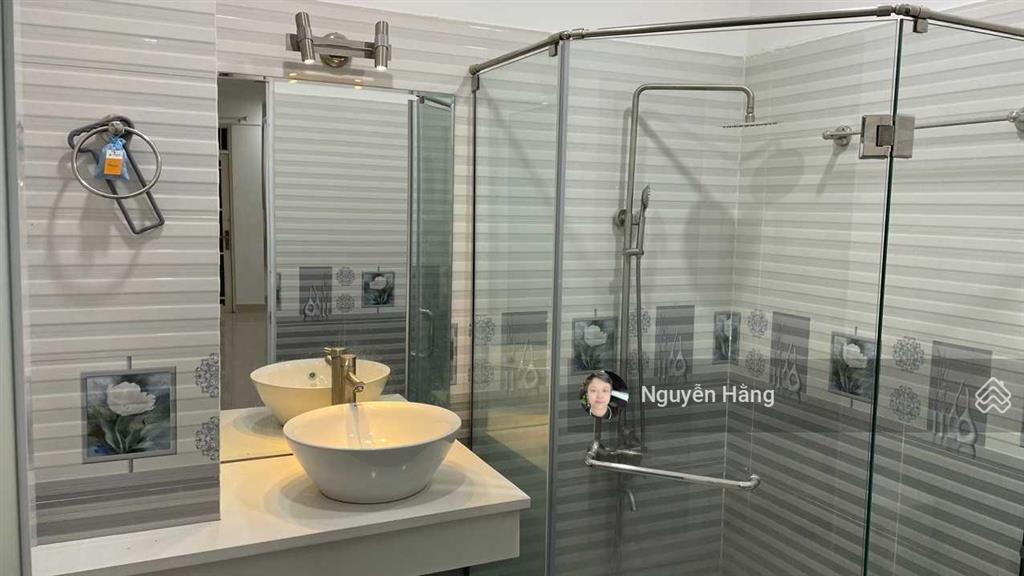 (hot) hàng hiếm 8x15m 4 lầu kiên cố mới ở ngay hxh 8m ngay bàu cát 1, chỉ 13 tỷ nhỉnh cách mt 20m