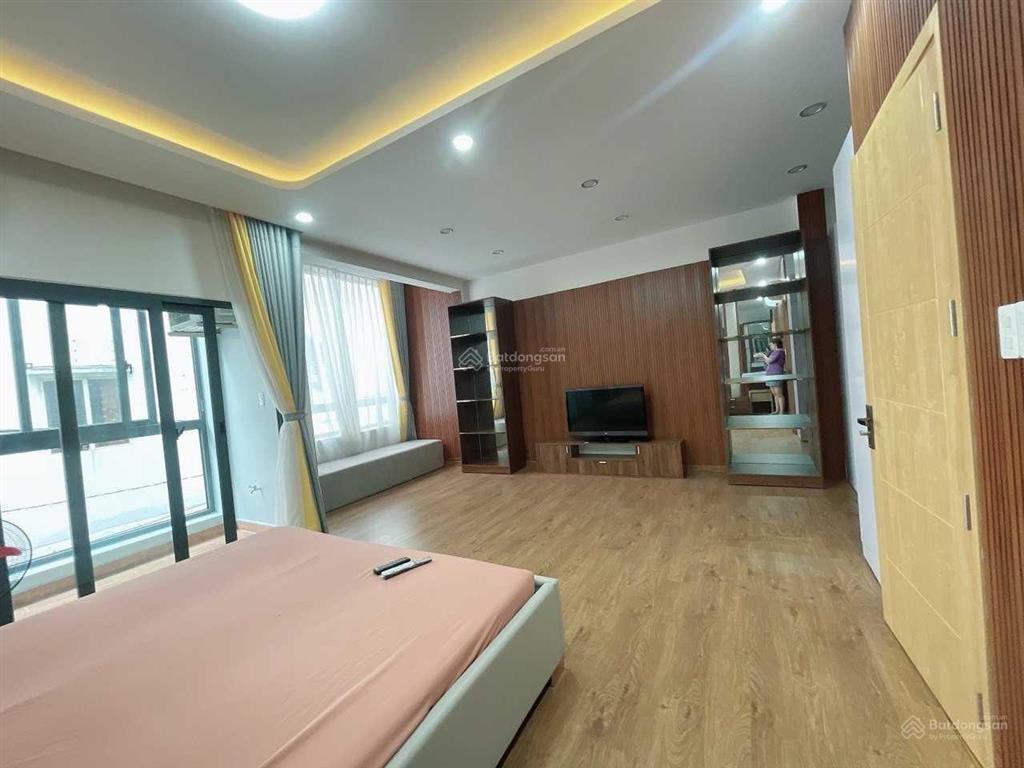 Hiếm và rẻ, nhà mặt tiền đường k300 ngang khủng 7x12m, 3 lầu  200m ra cộng hòa, giá chỉ 13 tỷ 9