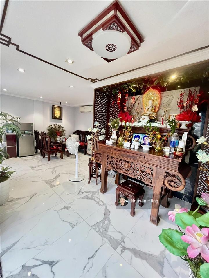 (hot)mặt tiền k300 ngang khủng 10,2mx15m đẹp như villa 3 tầng ở ngaychỉ 21,8 tỷ đang cho thuê 28tr