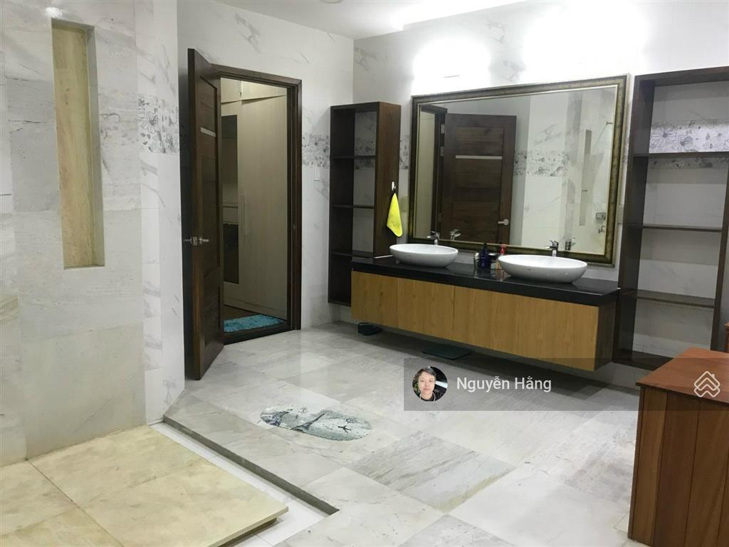 Siêu phẩm villa châu âu 5 tầng thang máy 7x20m cn 130m2 mới  ngay khu biệt thự hồng long  23,9tỷ
