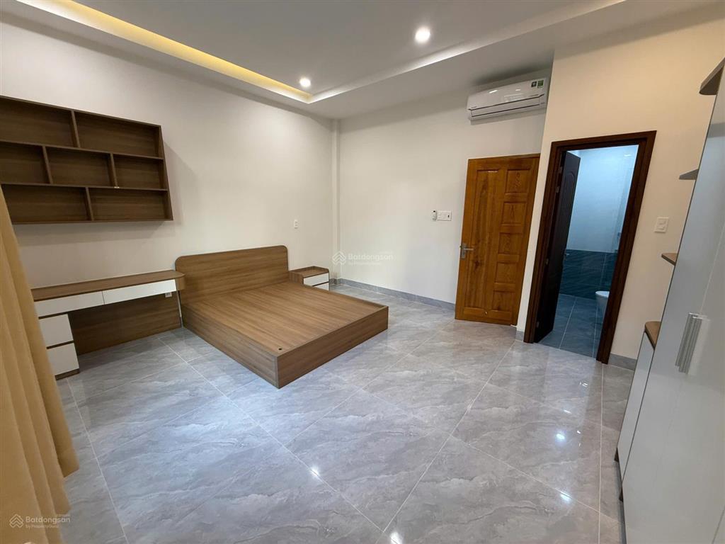 Bán gấp tòa 5 tầng cộng hòa 5x30m mới 27p thang máy  hd thuê 65tr/th chỉ 17,5 tỷ tl ngay mặt tiền
