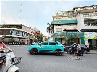 Phú nhuận  mặt tiền đường hoa 72m2  4 tầng mới đẹp  kinh doanh tốt  sát cung văn hoá  gần q1