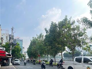 Bán nhà mặt tiền quận 3 trường sa ngang 5,5m 3 tầng hđ thuê 35tr/tháng