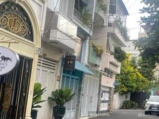 Bán nhà phú nhuận mặt tiền hồ biểu chánh 4 tầng btct gần trần hữu trang