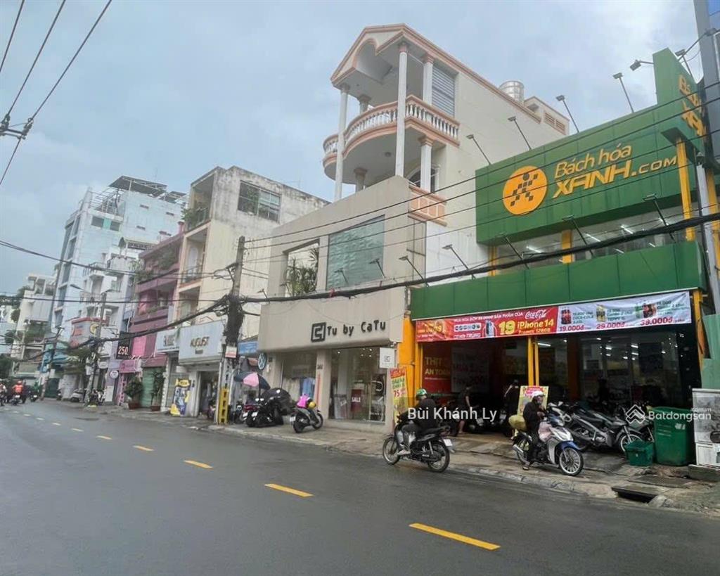 Bán nhà quận phú nhuận hẻm xe hơi huỳnh văn bánh 6 phòng gần lê văn sỹ