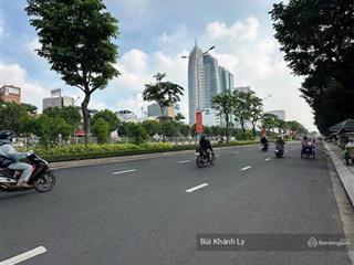 Bán nhà bình thạnh 1 sẹc khuvip vòng xoay điện biên phủ 4 tầng hđ 32tr/th ngay landmark