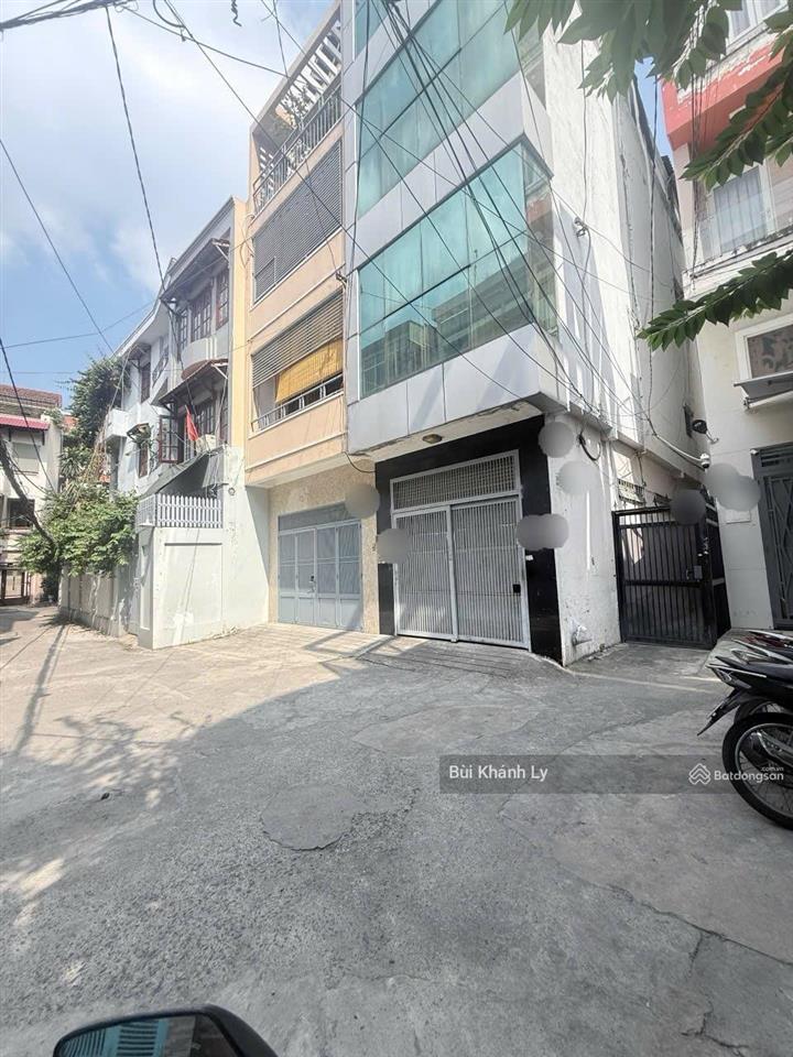 Bán nhà phú nhuận huỳnh văn bánh  hồ biểu chánh 62m 4 tầng gần sân bay