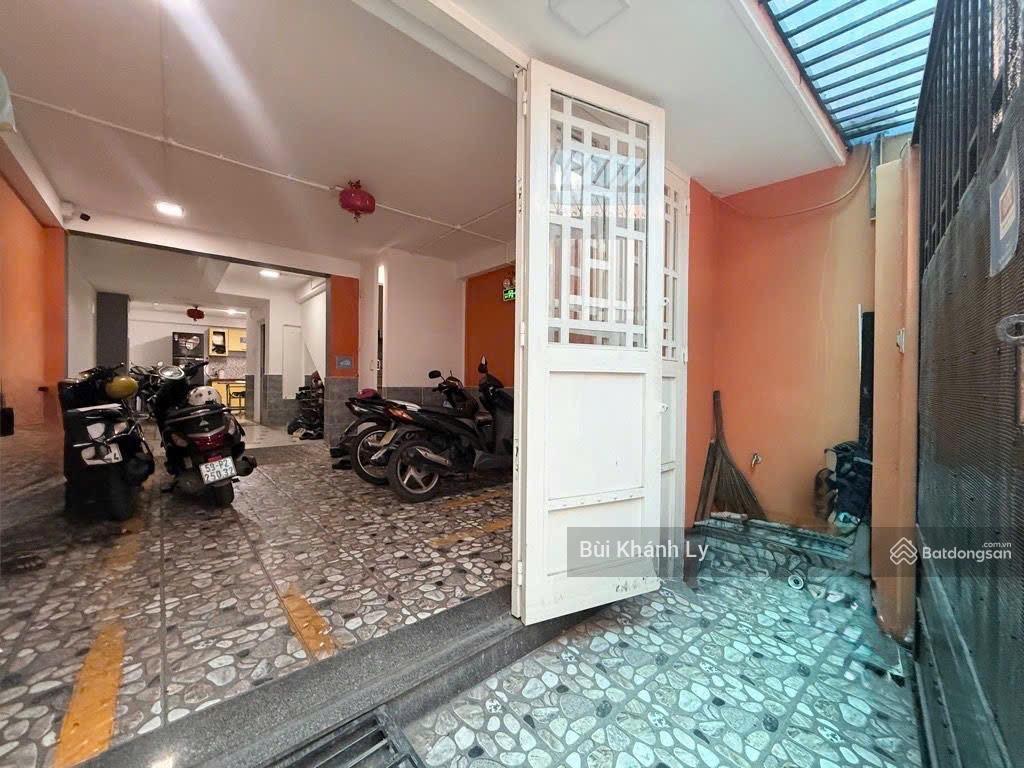 Tân bình nhà 5 tầng cách mạng tháng tám,khuvip bắc hải 42m2, hđ ~30tr/th gần quận 10