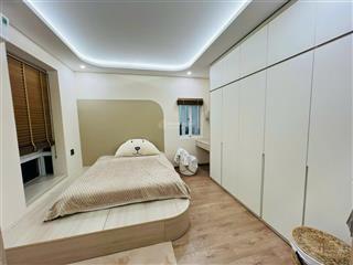 Bán căn hộ sky garden 3 phú mỹ hưng view về thành phố nội thất cao cấp giá chỉ 4 tỷ x