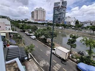 Mặt tiền ba đình q.8  50m2 4 tầng  giá 7ty5  đường 25m