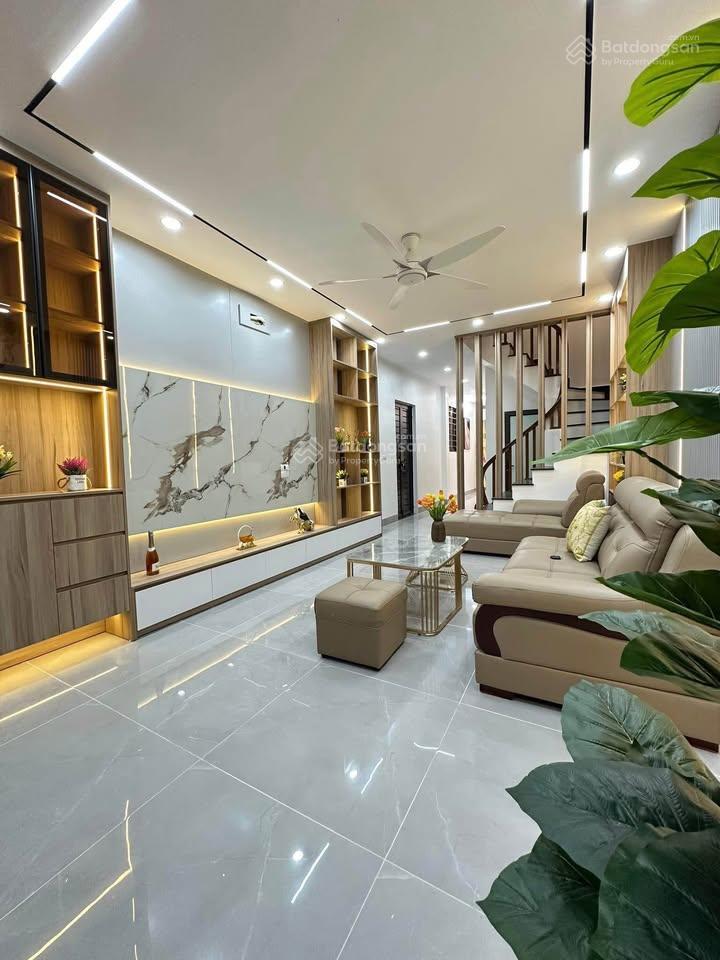 Bán nhà tứ hiệp, thanh trì 60m² x 6 tầng, thang máy, gara ô tô, phân lô cán bộ, dân trí cao!