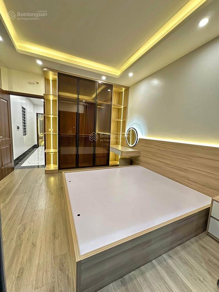 Bán nhà tứ hiệp, thanh trì 60m² x 6 tầng, thang máy, gara ô tô, phân lô cán bộ, dân trí cao!