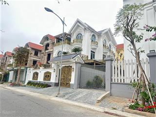 Bán biệt thự khu đô thị văn phú  hà đông 240m2, đường to, 2 thoáng, siêu kd, vị trí đắc địa, 4x tỷ