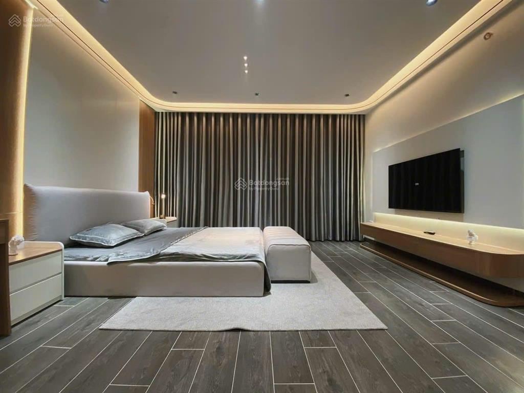 Bán gấp liền kề văn phú  hà đông 100m2*5t, siêu kinh doanh, trục chính đường đôi 45m, hơn 20 tỷ