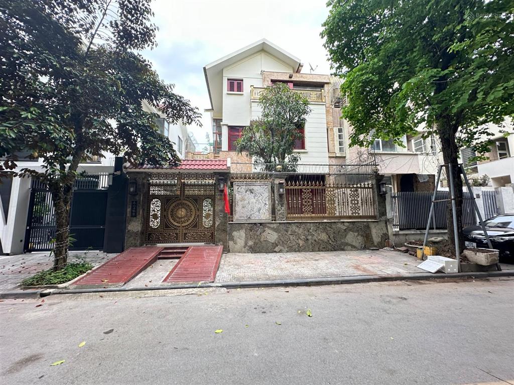 Bán gấp 5 căn biệt thự văn phú lô góc, lô thường, 200m2, 320m2, view vườn hoa, nhỉnh 30 tỷ