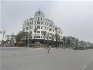 Duy nhất 1 căn biệt thự phú lương 500m2, mt 24m, nhà thô, vị trí đắc địa, giá chỉ 174tr/m2