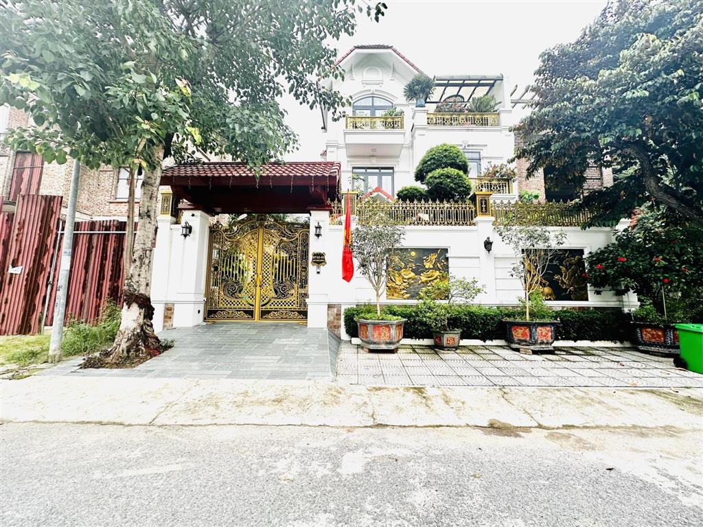 Duy nhất 1 căn biệt thự vườn hồng phú lương 240m2, nhà thô, vị trí đắc địa  giá tốt