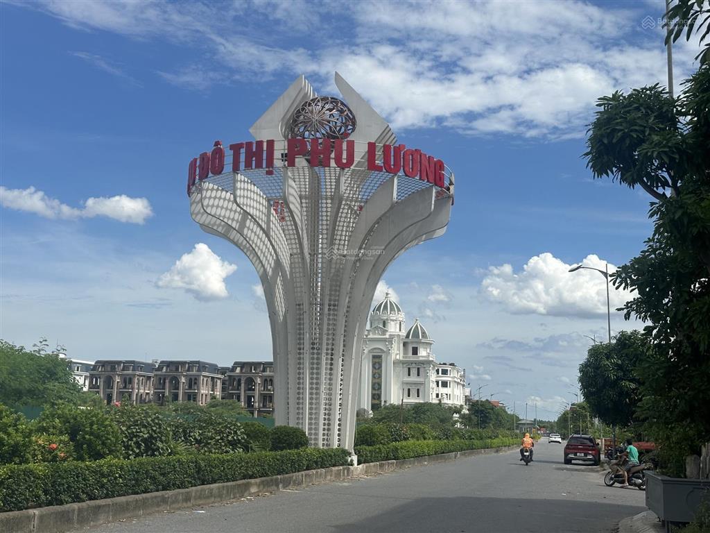 Ngay công viên 365 bán căn góc biệt thự phú lương 200m2, mt 27m, vị trí hiếm bán  giá tốt 4x tỷ