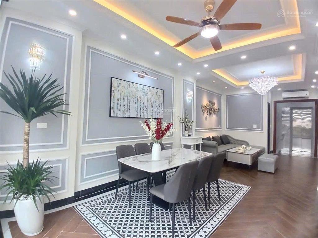 Bán gấp liền kề văn phú hà đông, 55m², 7 tầng, thang máy, mặt chợ, kinh doanh đỉnh, giá hơn 20 tỷ