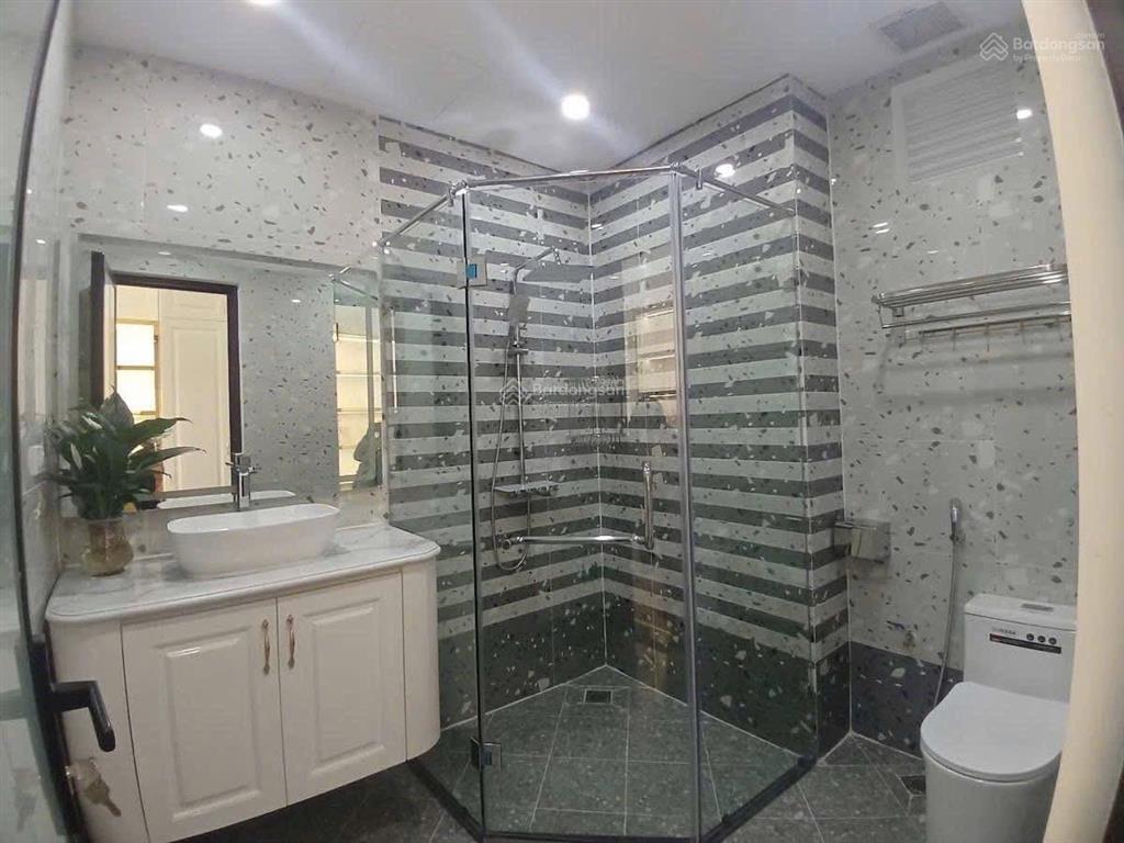 Bán gấp liền kề văn phú hà đông, 55m², 7 tầng, thang máy, mặt chợ, kinh doanh đỉnh, giá hơn 20 tỷ
