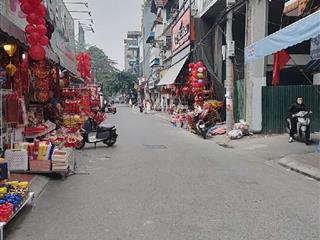 Bán đất tại thị trấn trâu quỳ, cạnh chợ sinh viên nhỉnh 12 tỷ, 87m2, ngõ thông ôtô kinh doanh