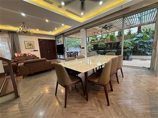 Bán biệt thự lô góc trần kim xuyến  view vườn hoa  diện tích 200m mặt tiền 26m giá 87 tỷ