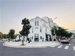 Cho thuê boutique villa manhattan giá tốt nhất, dt 252m2, góc ngã tư đường t16, đã hoàn thiện