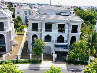 Biệt thự song lập v3  vinhomes quận 9, 350m² gía tốt nhất, trục độc bản, nở hậu, giá 57 tỷ
