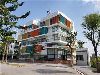Suất nội bộ kdc king hill, nền góc 2 mt, đối diện trường quốc tế, sổ sẵn công chứng ngay