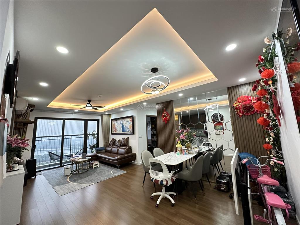 Tôi bán căn góc 3pn 85  99m2 green park. view hồ yên sở, sẵn sổ. giá chỉ từ 7 tỷ.  0366 261 ***
