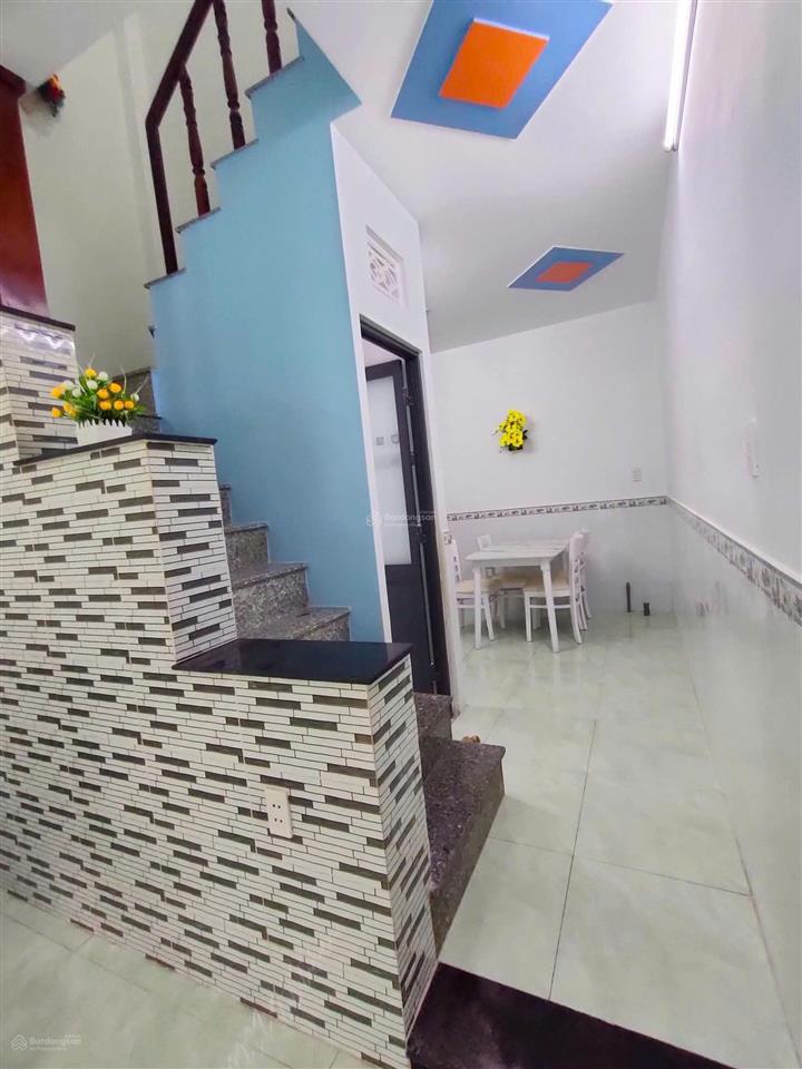 Bán nhà 1 trệt 1 lầu, 4mx14m, 2pn, 2wc, tân kim, cần giuộc